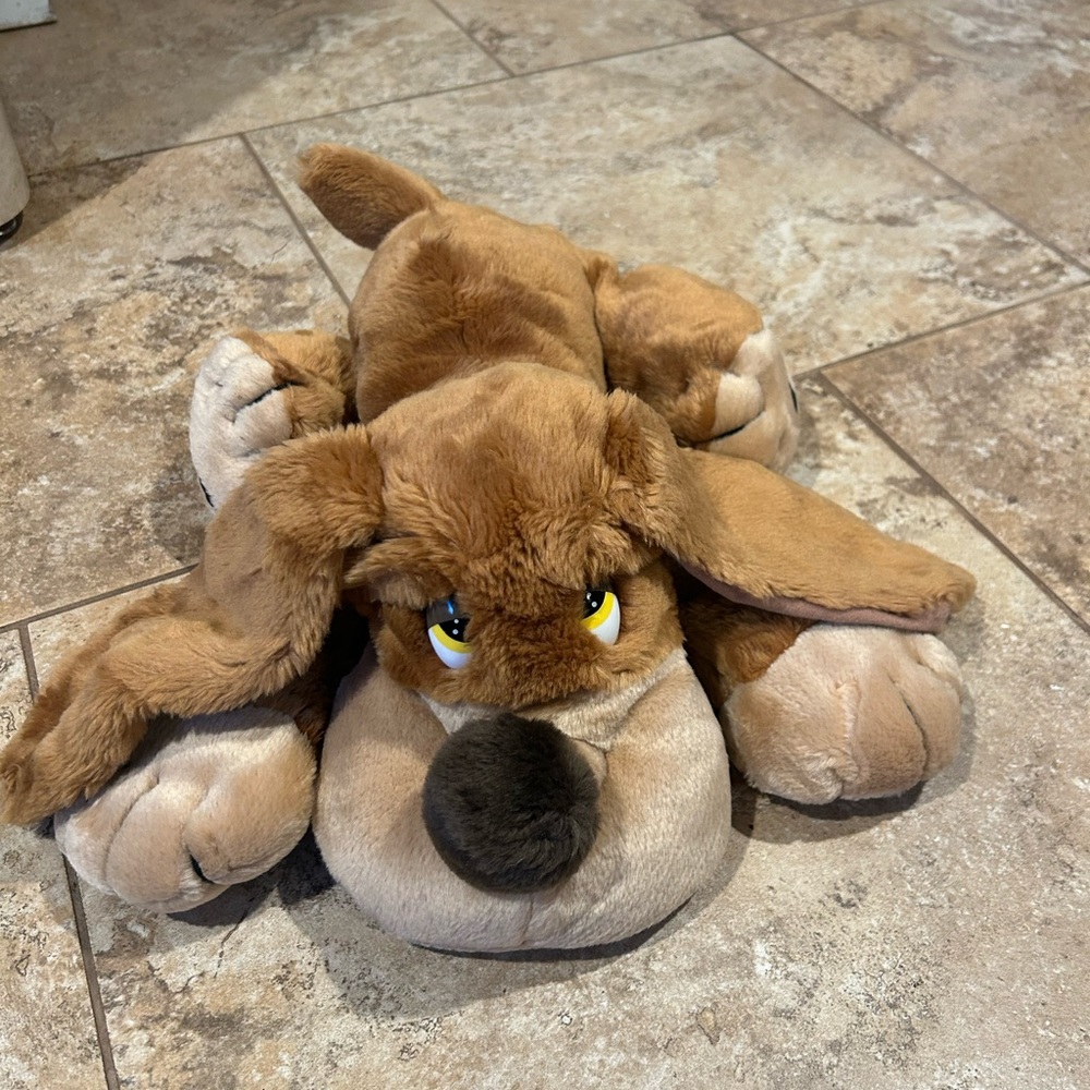 EUC Vintage Dog Plush Samuel Russ Berrie Hound Dog 15 Inch
